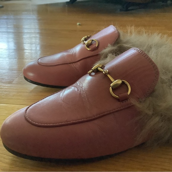 Gucci Princetown Fur Loafers - Picture 6 of 15
